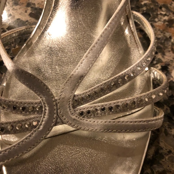 Nina Strappy Slide Silver Sparkly Sandal Heels in EUC 7 1/2 3 1/2 “Rhine… - Picture 2 of 5